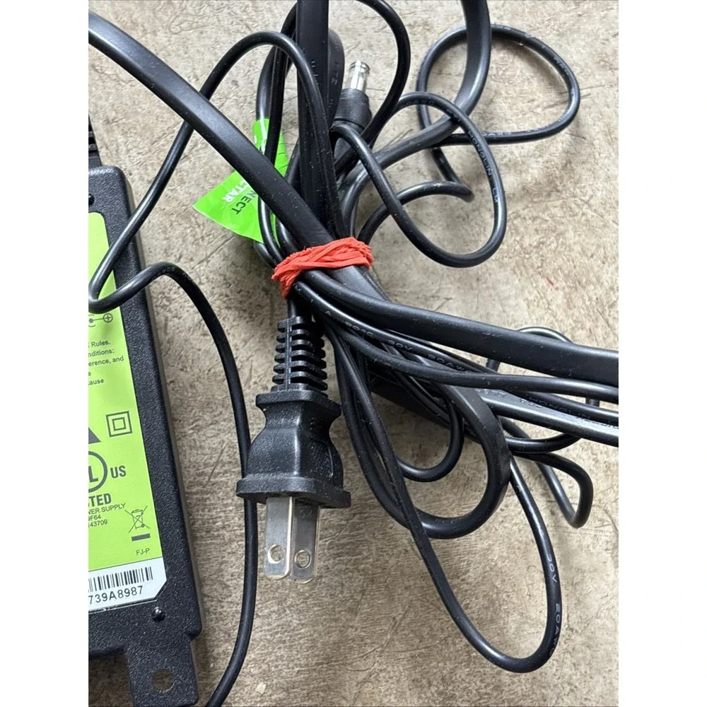 OEM DirecTV EPS10R3-15 12V 1.5A 18W AC Adapter Satellite Receiver Power Supply